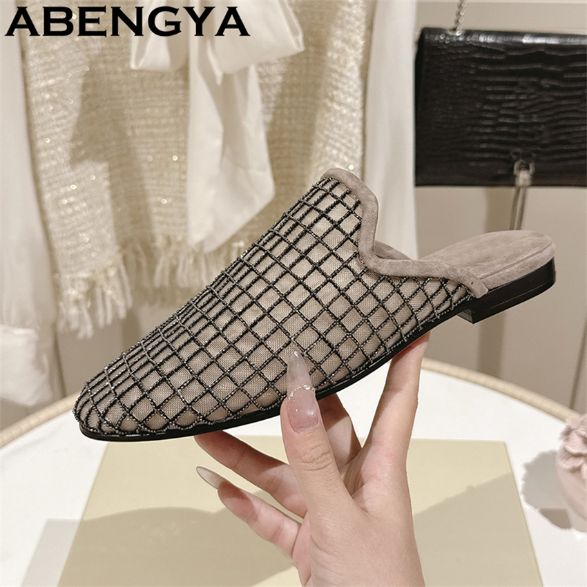Ethnic And Fashion - Shiny Lace Mesh Round Toe Flat